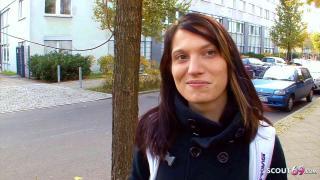 Super schlankes Mädchen aus Bochum auf der Straße abgeschleppt und vor Kamera gefickt Porno kostenlos XNXX Deutsch