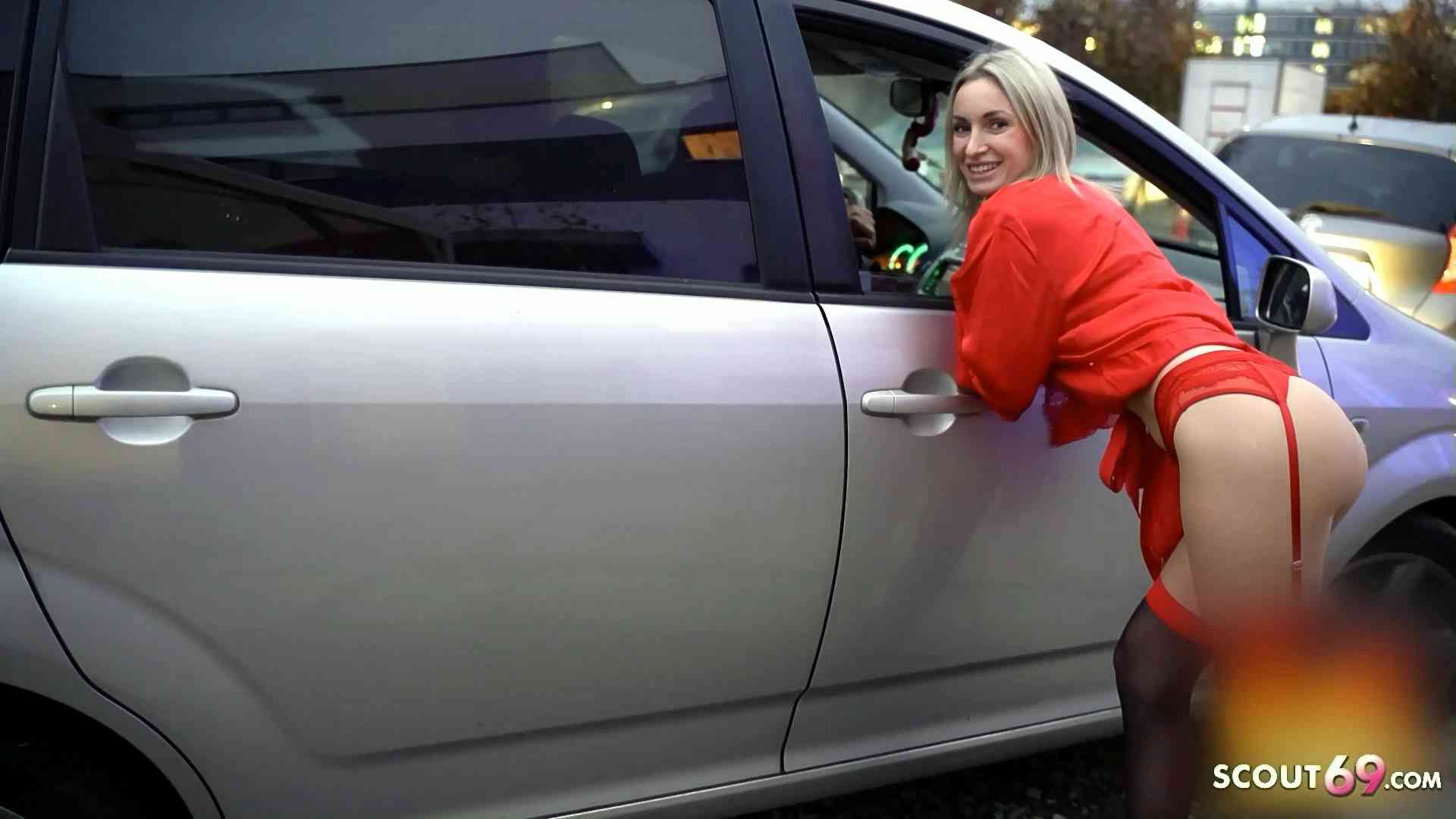 Deutsche AO Hure Micky Muffin von fremden Kunden gefickt